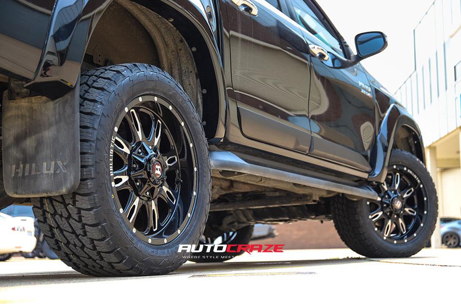 TOYOTA HILUX N80 4WD MACE GLOSS BLACK MILLED ACCENTS